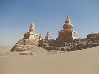 stupas-khara-khoto-2016